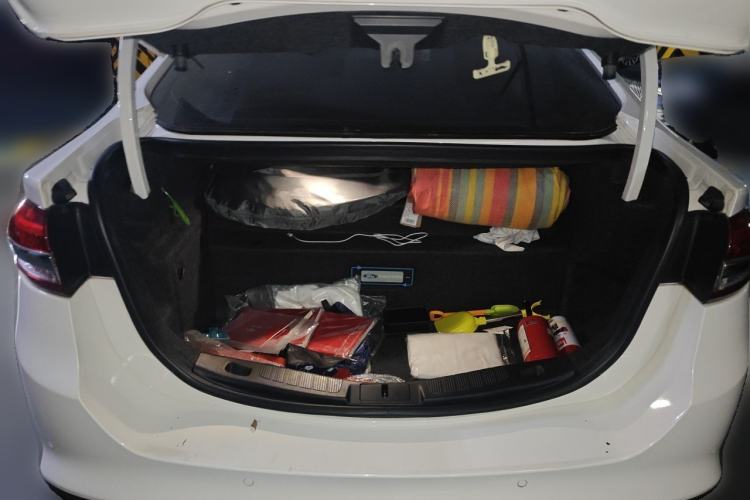Used Ford Mondeo New Energy 2018 2.0 PHEV Smart-Controlled Fashion Edition China V Standard Trunk