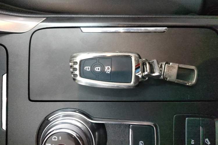 Used Ford Mondeo New Energy 2018 2.0 PHEV Smart-Controlled Fashion Edition China VI Standard Vehicle Key