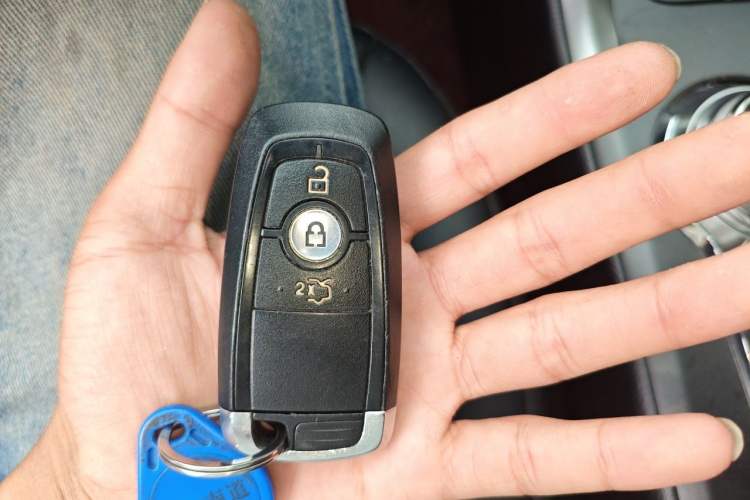 Used Ford Mondeo New Energy 2018 2.0 PHEV Smart-Controlled Fashion Edition China VI Standard Vehicle Key
