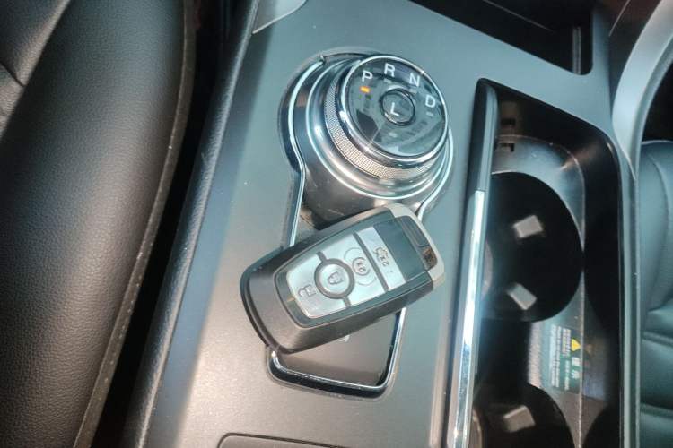 Used Ford Mondeo New Energy 2018 2.0 PHEV Smart-Control Luxury Version China VI Standard Vehicle Key