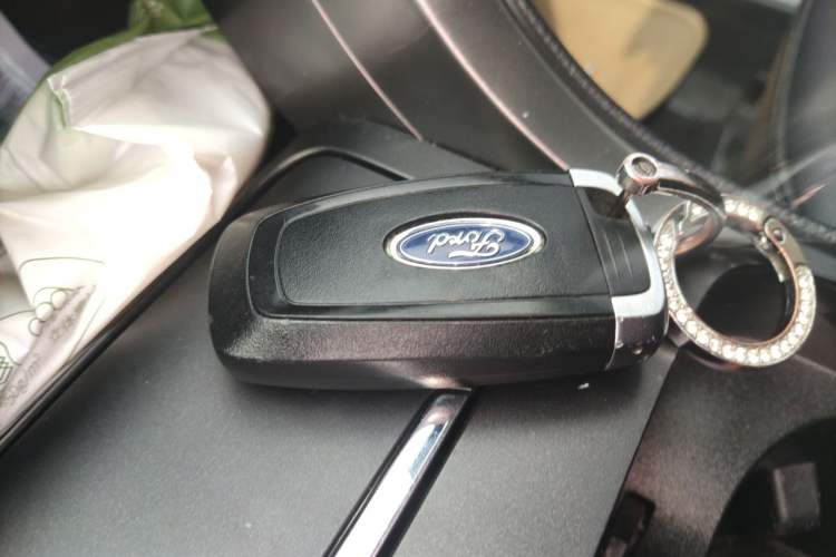 Used Ford Mondeo New Energy 2018 2.0 PHEV Smart-Controlled Fashion Edition China VI Standard Vehicle Key