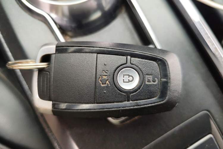 Used Ford Mondeo New Energy 2018 2.0 PHEV Smart-Controlled Fashion Edition China VI Standard Vehicle Key
