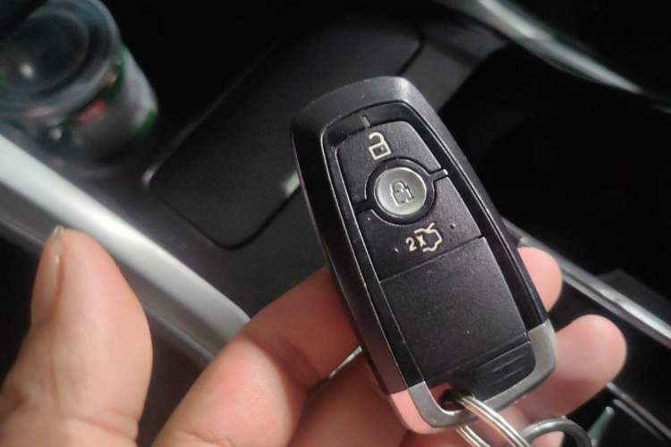 Used Ford Mondeo New Energy 2018 2.0 PHEV Smart-Controlled Fashion Edition China VI Standard Vehicle Key