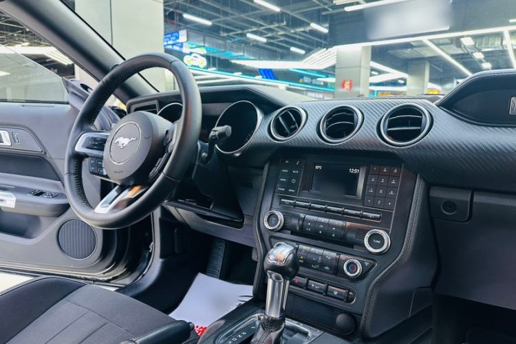 Used Ford Mustang  Interior 5