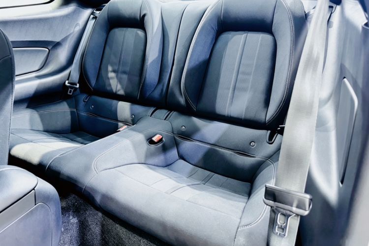 Used Ford Mustang  Interior 6