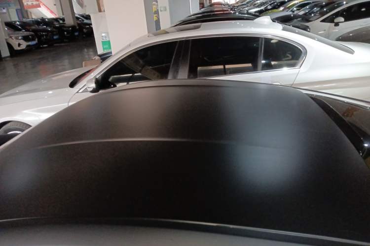Used Ford Mustang  Roof