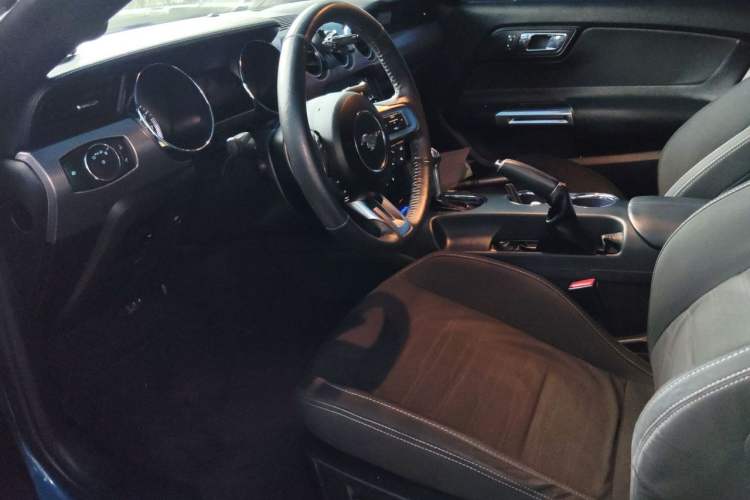 Used Ford Mustang  Interior 3
