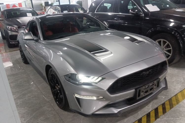 Used Ford Mustang 2020 2.3L EcoBoost Front Right 45 Deg