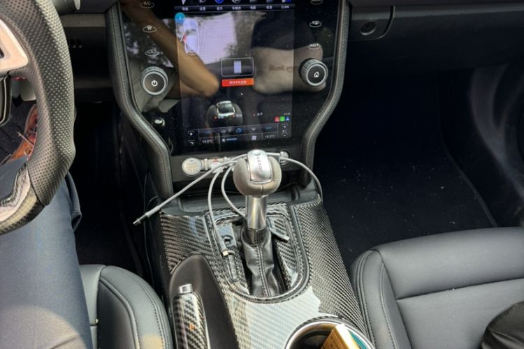 Used Ford Mustang  Interior 2