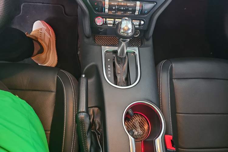 Used Ford Mustang 2019 2.3L EcoBoost Interior 5