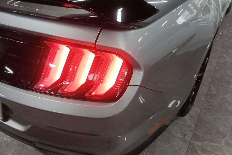 Used Ford Mustang 2020 2.3L EcoBoost Right Rear Taillight