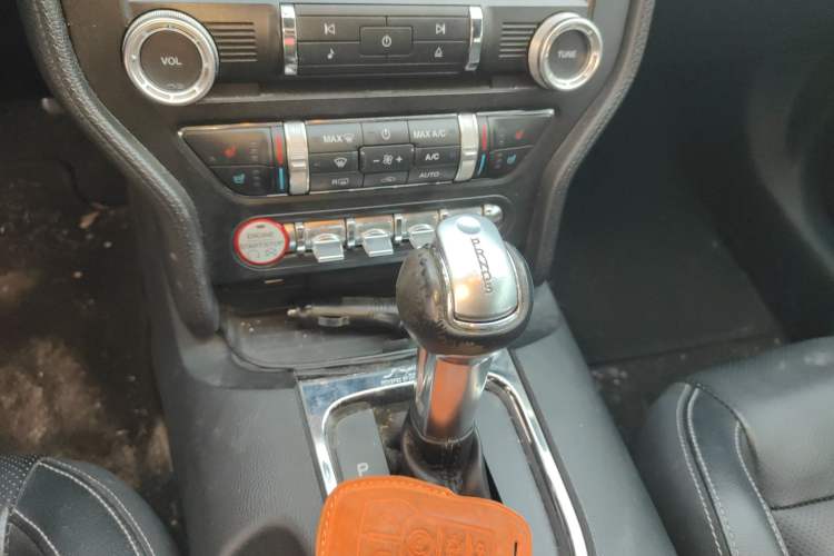 Used Ford Mustang 2015 2.3T Automatic U.S.-Spec Version Gear Lever