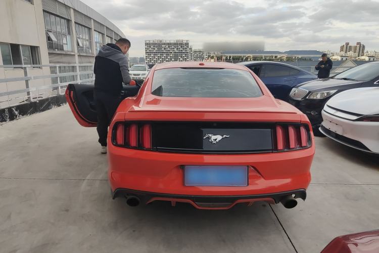 Used Ford Mustang 2015 2.3T Automatic U.S.-Spec Version Rear
