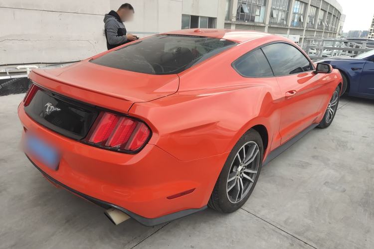 Used Ford Mustang 2015 2.3T Automatic U.S.-Spec Version Rear Right 45 Deg