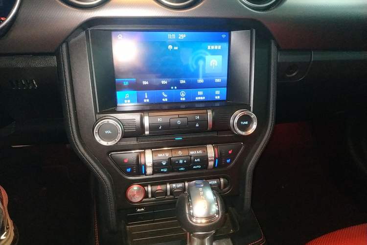 Used Ford Mustang 2021 2.3T EcoBoost Audio And AC Panel