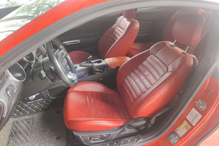 Used Ford Mustang 2019 2.3T Automatic Hardtop Base Version U.S. Specification Left Front Seat
