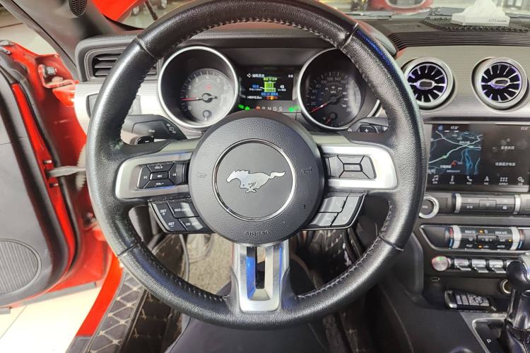 Used Ford Mustang 2019 2.3T Automatic Hardtop Base Version U.S. Specification Steering Wheel