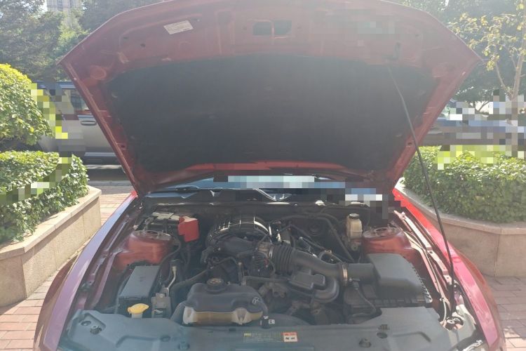 Used Ford Mustang  Engine Bay
