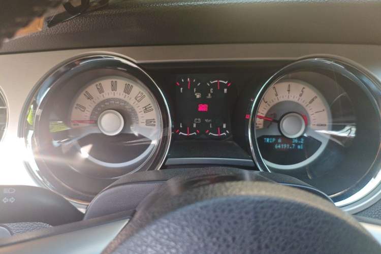 Used Ford Mustang  Instrument Cluster