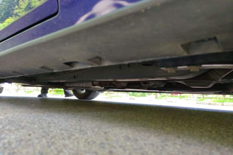 Used Ford Mustang  Chassis Front Right