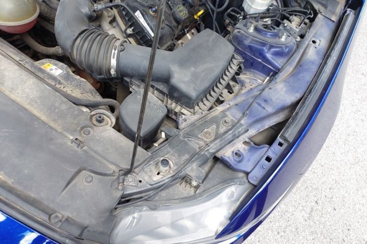 Used Ford Mustang  Engine Bay Left