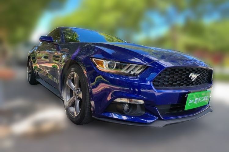 Used Ford Mustang  Front Right 45 Deg