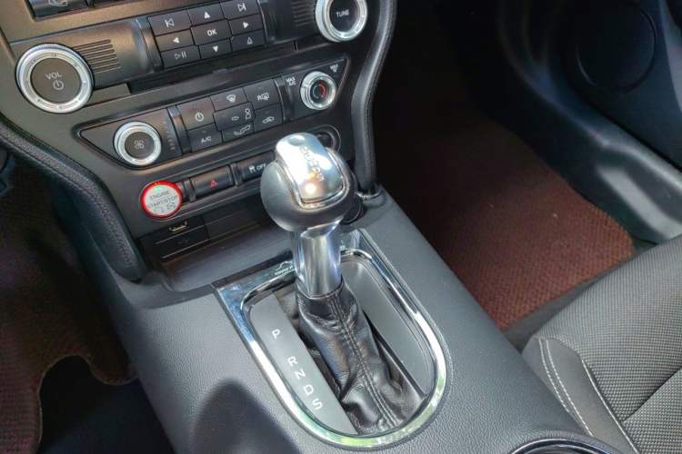 Used Ford Mustang  Gear Lever