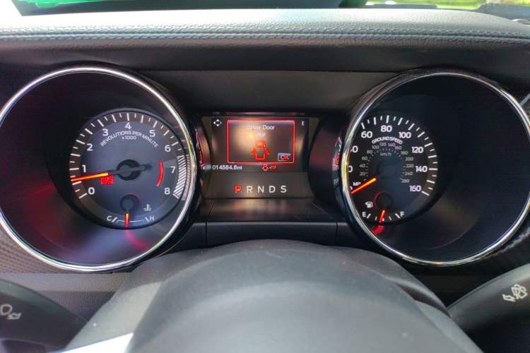 Used Ford Mustang  Instrument Cluster