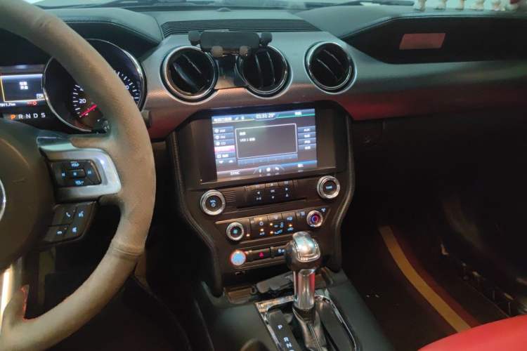 Used Ford Mustang  Audio And AC Panel