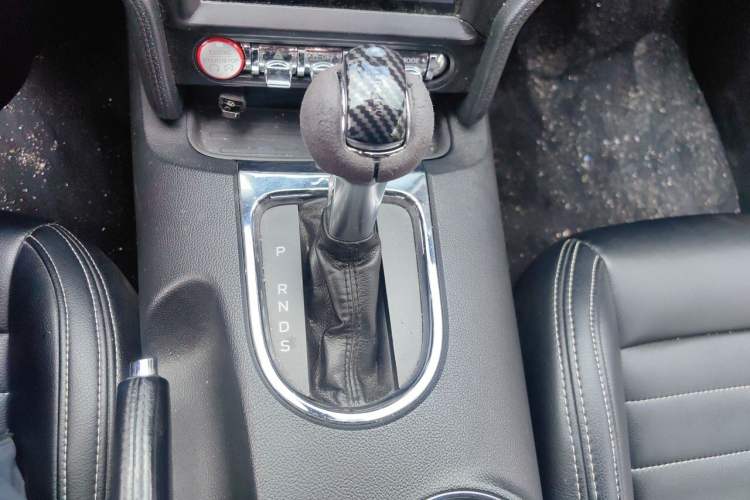 Used Ford Mustang  Gear Lever