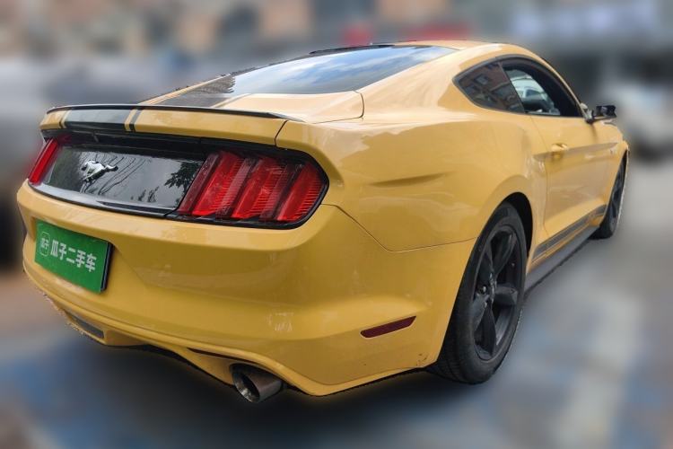 Used Ford Mustang  Rear Right 45 Deg