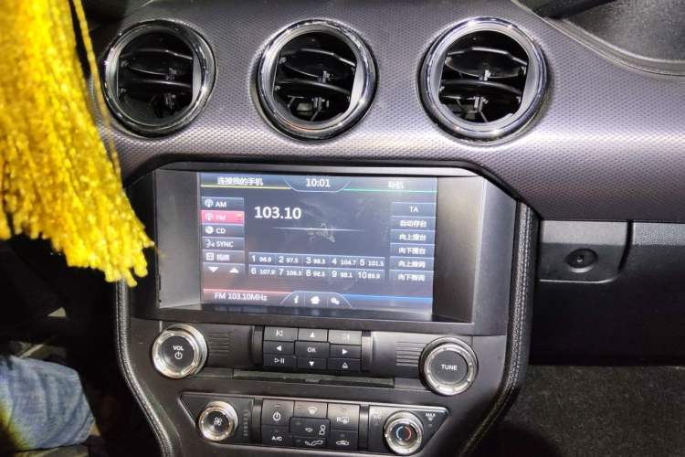 Used Ford Mustang  Audio And AC Panel