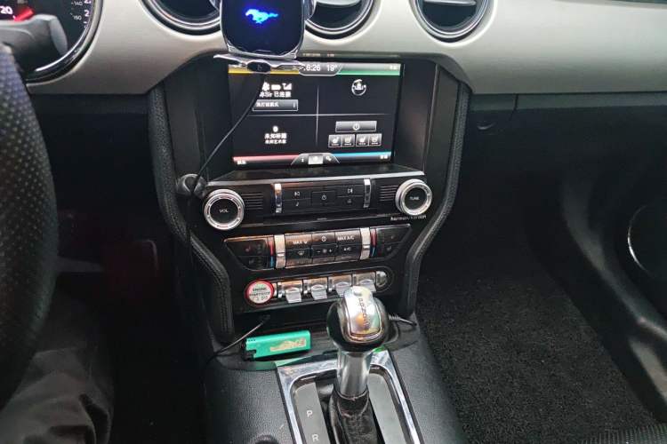 Used Ford Mustang 2015 2.3T Performance Edition Audio And AC Panel