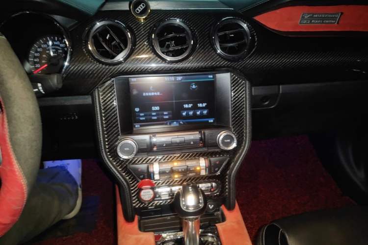 Used Ford Mustang 2015 2.3T 50th Anniversary Edition Audio And AC Panel