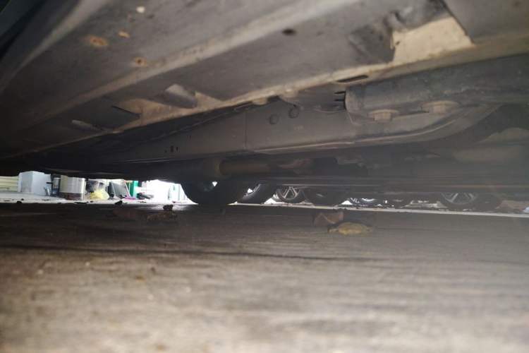 Used Ford Mustang  Chassis Front Right
