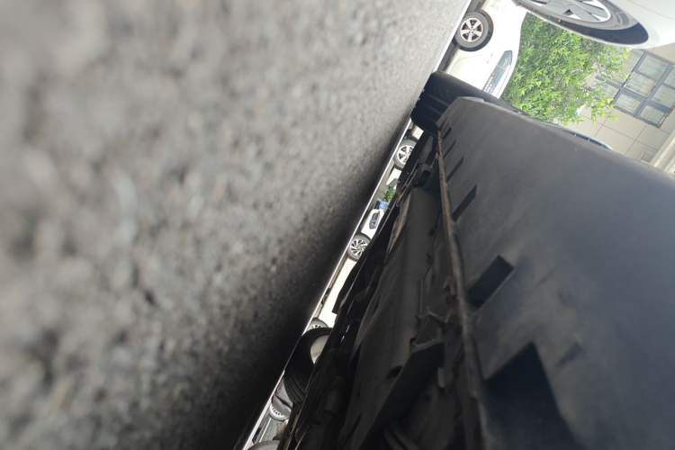 Used Ford Mustang  Chassis Rear Left