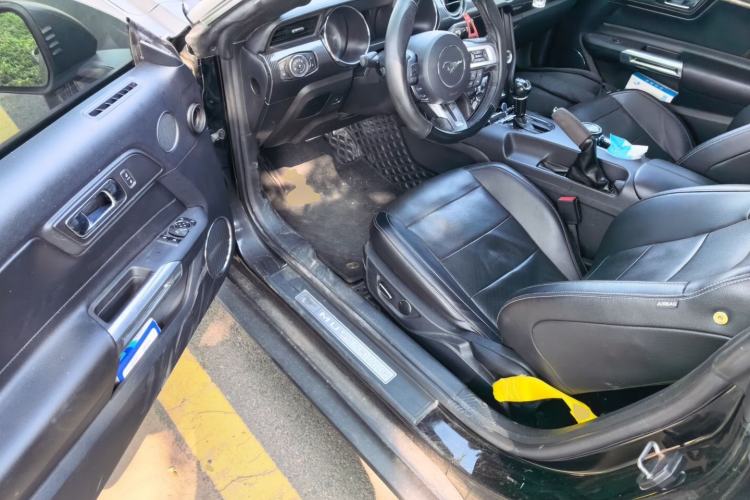 Used Ford Mustang  Driver Seat