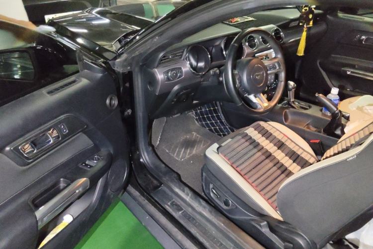 Used Ford Mustang  Driver Seat