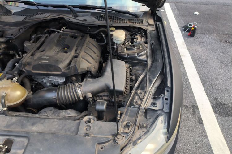 Used Ford Mustang  Engine Bay Left