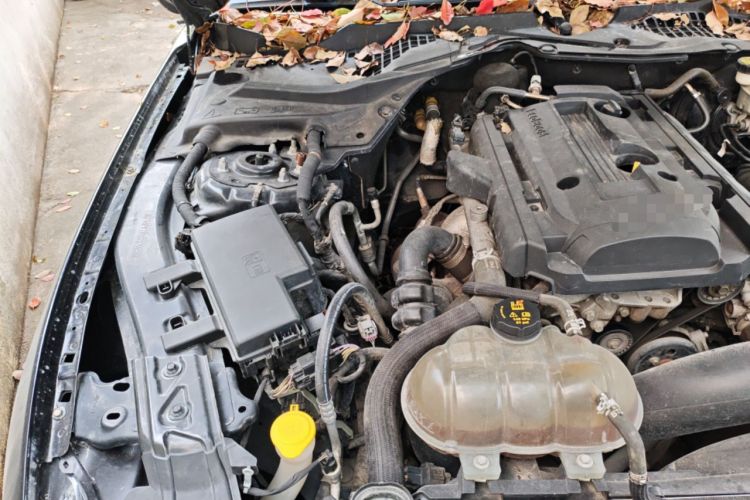 Used Ford Mustang 2015 2.3T Automatic U.S.-Spec Version Engine Bay Right