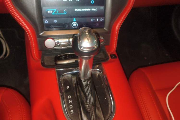 Used Ford Mustang 2015 2.3T Performance Edition Gear Lever