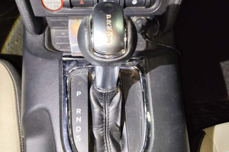 Used Ford Mustang  Gear Lever