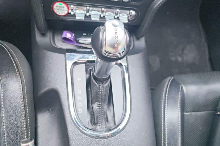 Used Ford Mustang 2015 2.3T Performance Edition Gear Lever