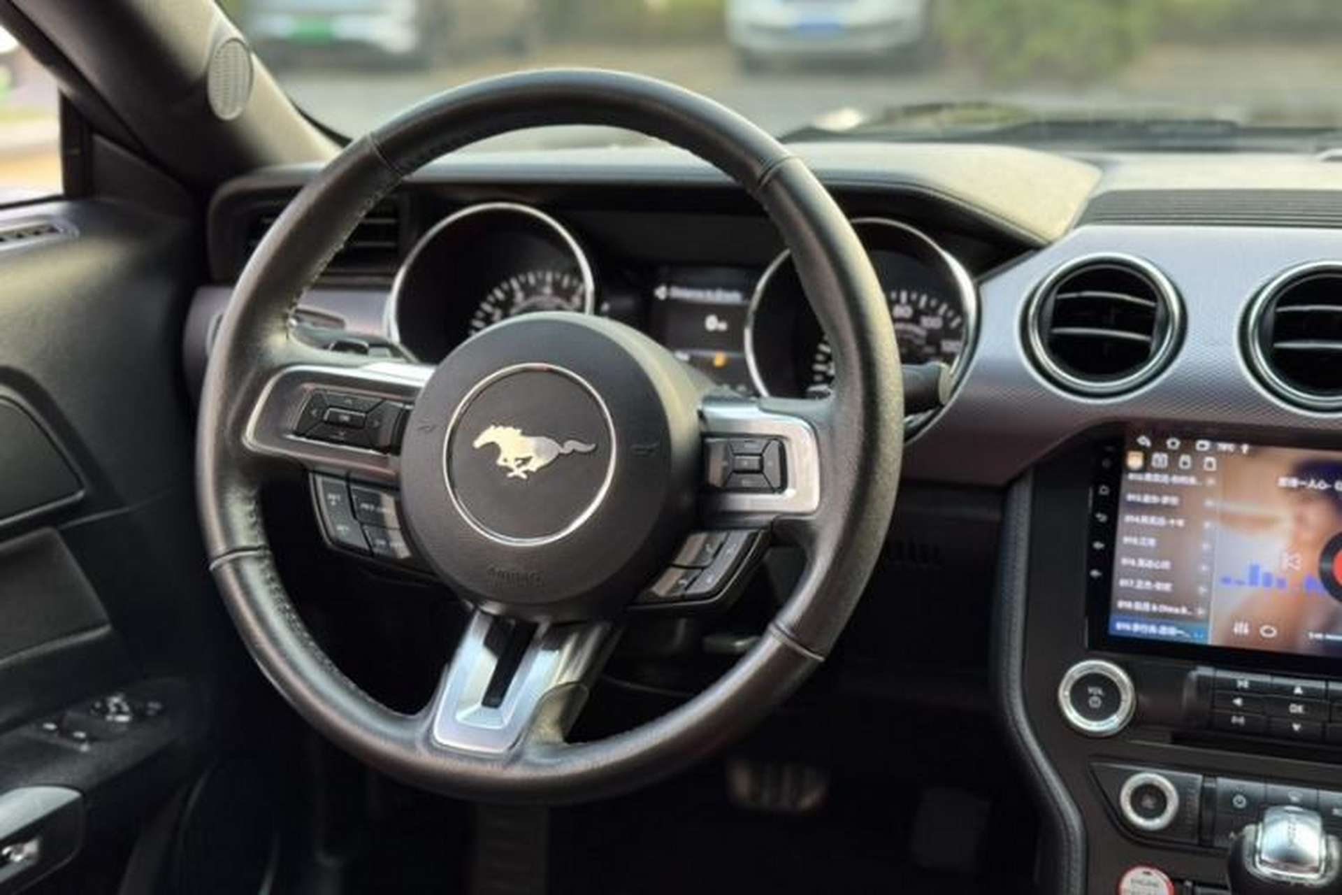 Used Ford Mustang 2015 2.3T Automatic U.S.-Spec Version Interior 6