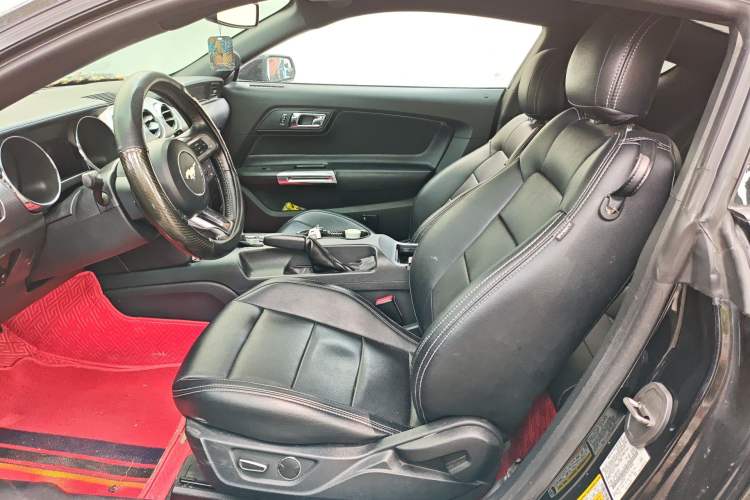 Used Ford Mustang 2015 2.3T Automatic U.S.-Spec Version Left Front Seat