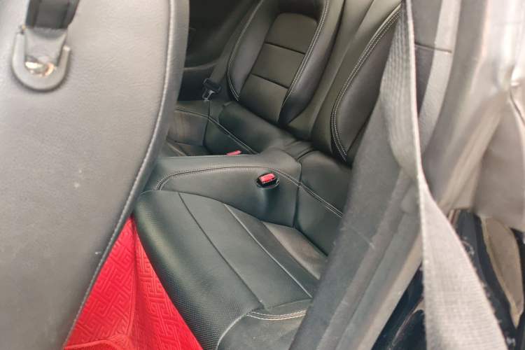 Used Ford Mustang 2015 2.3T Automatic U.S.-Spec Version Left Rear Seat