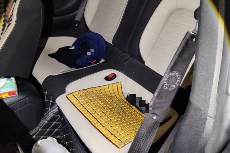 Used Ford Mustang  Left Rear Seat