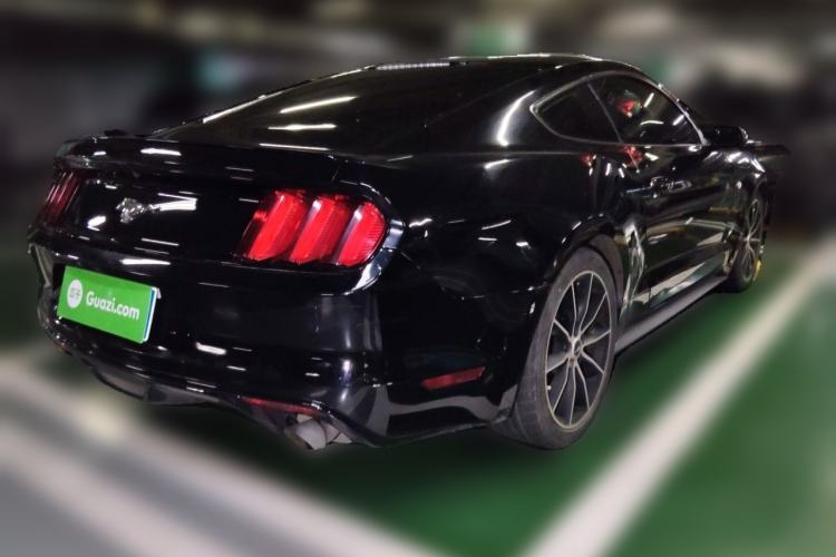 Used Ford Mustang  Rear Right 45 Deg