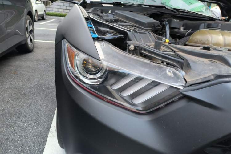 Used Ford Mustang  Right Front Headlight