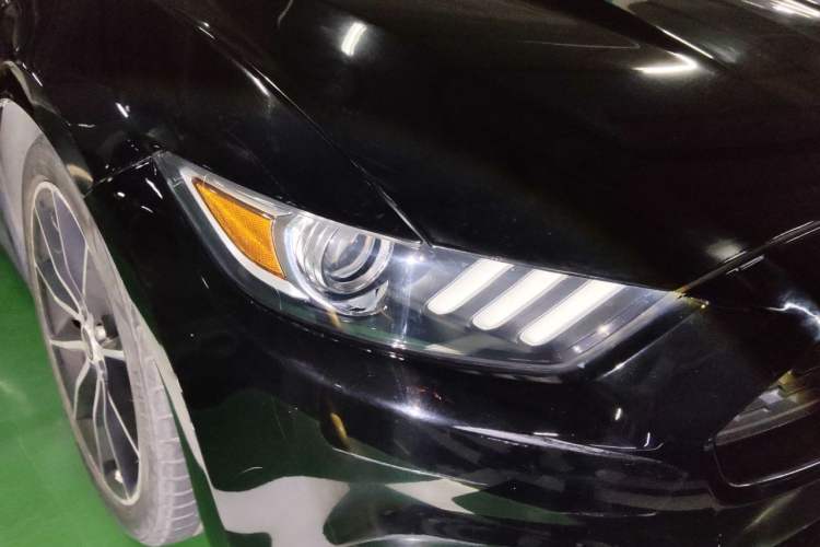 Used Ford Mustang  Right Front Headlight